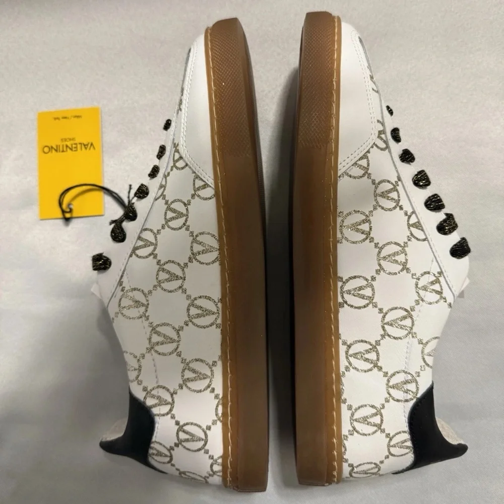 Valentino Low-Top Sneakers‎ – Size 9 – Made in Italy – New (No Box)